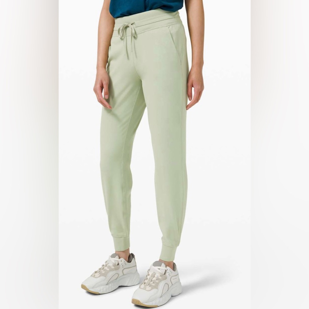 NWT Lululemon Ready To Rulu Joggers Green Fern Size 6